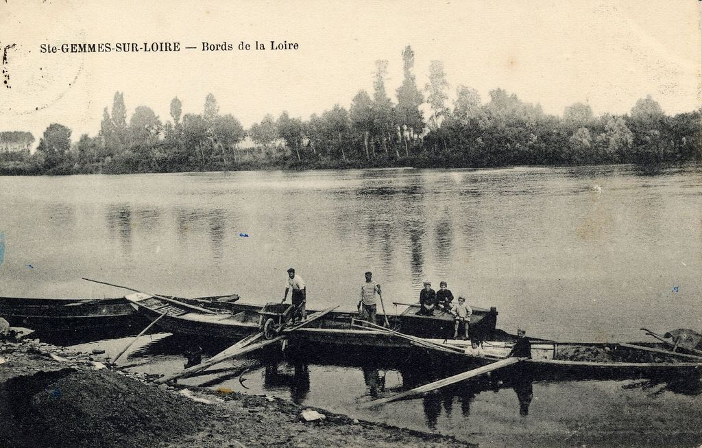 Carte Postale : Activités des bords de Loire